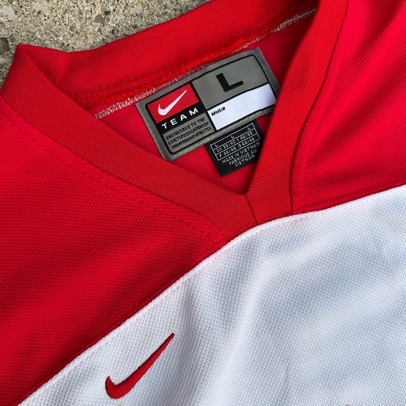 2010 Vancouver Olympics Team Canada Nike Hockey Jersey - Picture 3 of 8